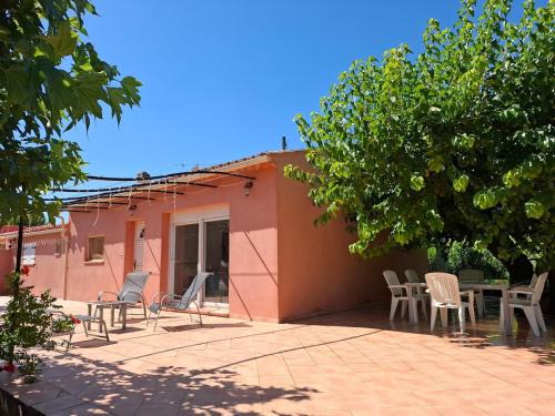 Gonfaron Casa | Maison Sylvana in Provence-Huge Garden, AC and Terrace