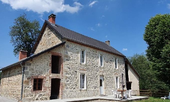 Charensat Casa | Maison Tout Confort en Pleine Nature !