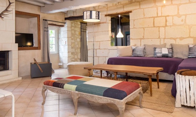 Candes-Saint-Martin Casa | Maison Trochet - Château de Candes - Art & Spa
