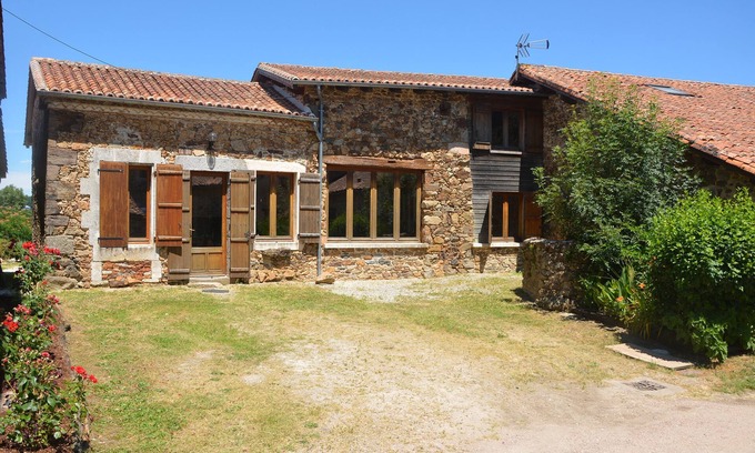 Bussiere-Badil Casa | Maison Vacances 6 à 8 Pers-périgord- Dordogne - Piscine - Animaux Admis