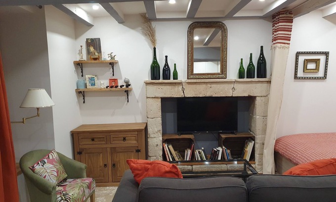 Saint-Laon Casa | Maisonette, Gîte de la Mère Nini
