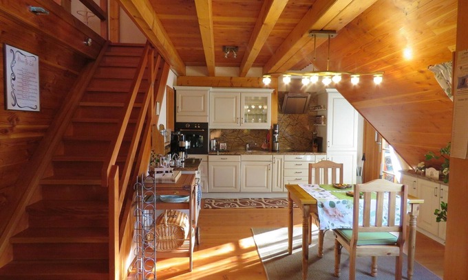 Elzach Apartamento | Maisonette vacation apartment with 104sqm in the countryside, 1 bedroom, max. 2 persons, ecologically oriented