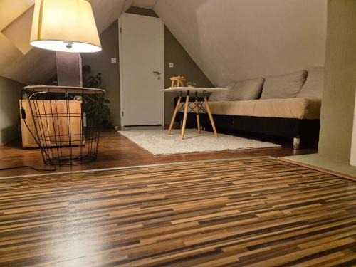 Ahnatal-Weimar Apartamento | Maisonettewohnung am Badesee bei Kassel