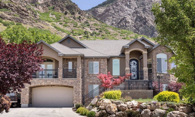 Ogden Casa | Majestic Home W/Incredible Views + Hot Tub