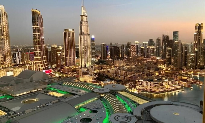 Downtown Dubai Apartamento | Serene Bedroom at Dubai Mall