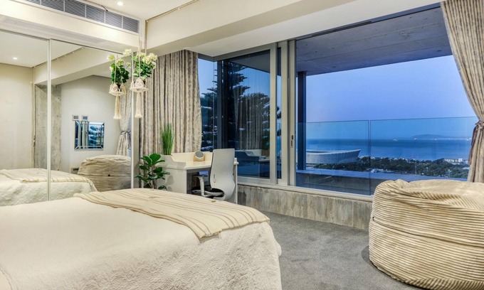 Green Point Villa | Majestic Skye Villa - Green Point
