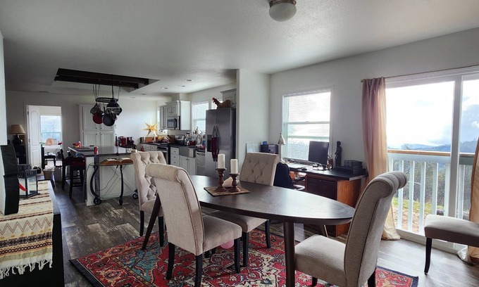 Mariposa Casa | Majestic View