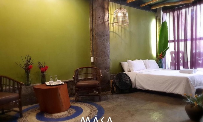Alfonso Cama Y Desayuno | Maka-Kalinaw 5 Wabi sabi Room, Forest Deck View