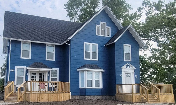 Gypsum Cabina | Make time for Lake Time! Close to FERRIES, BEACHES, & CEDAR POINT! Entire House