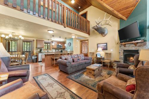 Reeds Spring Casa | Makin Memories Lodge Cabin