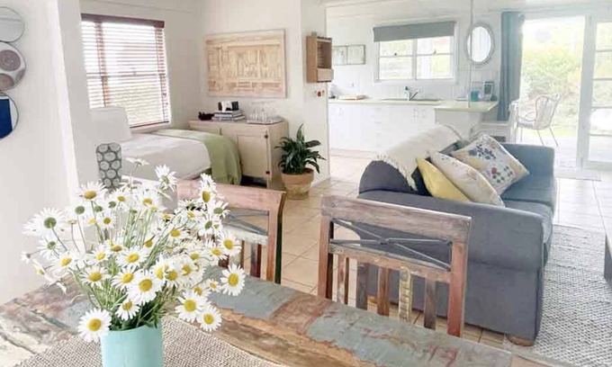 Maleny Cabaña | Maleny Cottage - A Tranquil Stay Within Walking Distance to Town