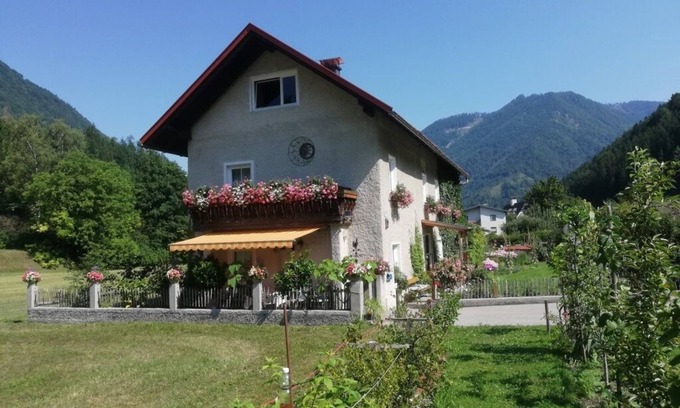 Hollenstein an der Ybbs Apartamento | Malerisches 40 m2 Apartment mit einem Schlafzimmer - Frühstück inkl.