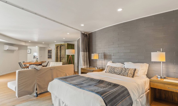 Malibu Casa | Malibu Hills Studio w/Mountain Views + Near beaches | Cielo Nook by AvantStay