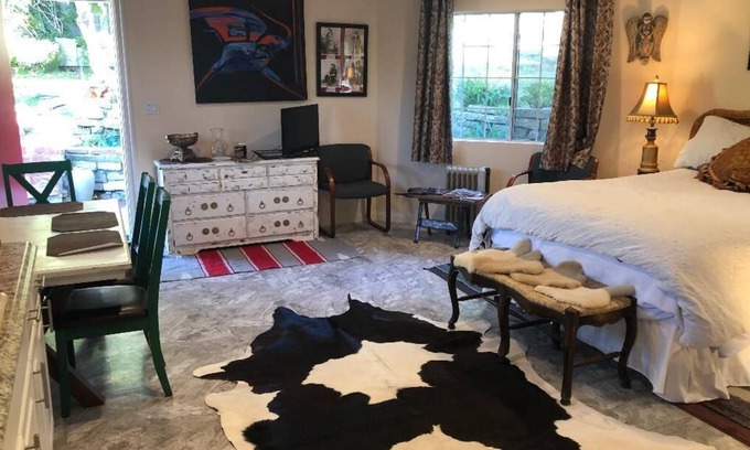 Malibu Casa | Malibu Mountain Retreat - Bring Your own Horses!