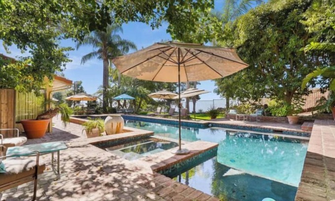 Eastern Malibu Villa | malibu Ocean View Pool and spa Vacation home