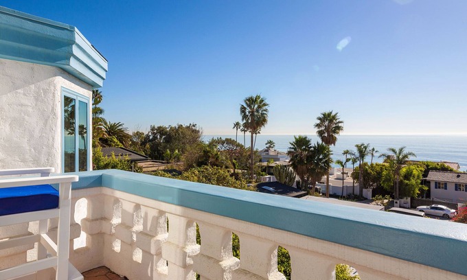 Western Malibu Casa | Malibu ocean view private gated house steps down to the quiet Broad Beach