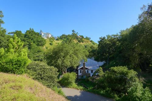 Central Malibu Apartamento | Malibu Woods & Waves - 2 Bedroom