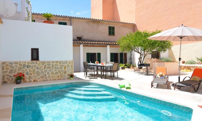 Ariany Villa | Casa de pueblo con piscina en Mallorca