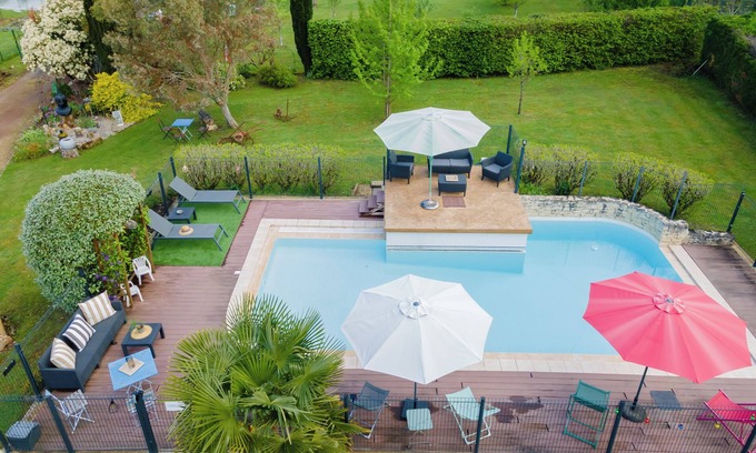 Saint-Julien-de-Lampon Casa | Maloan – Casa Climatizada con Piscina Privada & Cocina Exterior en Dordoña