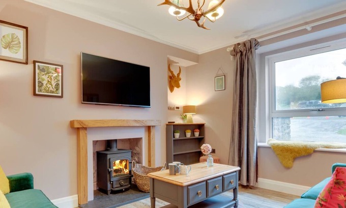 Crynant Casa | Malt Hall in the beautiful Swansea