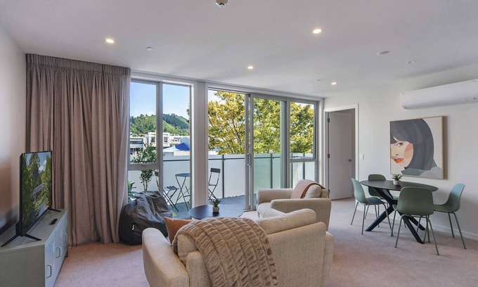 Nelson City Centre Apartamento | Malthouse Lane City Apartment 3 - Spacious inner-city apartment in Nelson