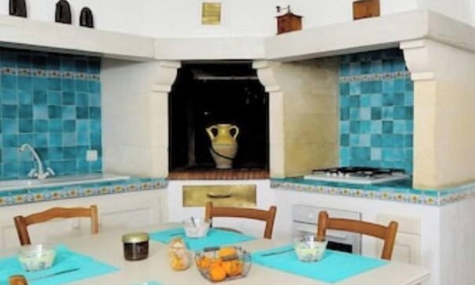Arles Apartamento | MANADE BLANC, Gîte for 9 PEOPLE