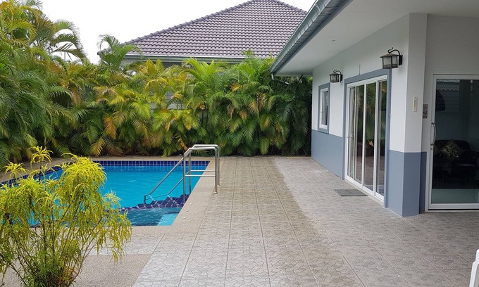 Pak Nam Pran Villa | VILLA DE HUERTA DE MANGO