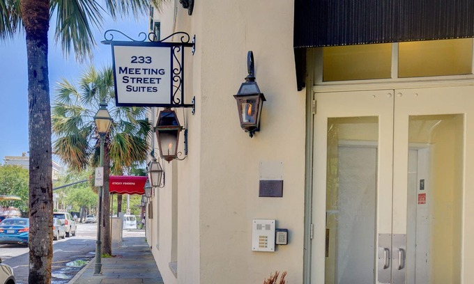 Charleston Historic District Condominio | Manhattan Suite: donde el lujo y la ubicación se encuentran / en el corazón de Chas histórico.