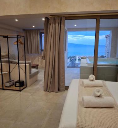 Gythio Hotel | Mani Luxury Suites and Studios in Gytheio with Private Pools