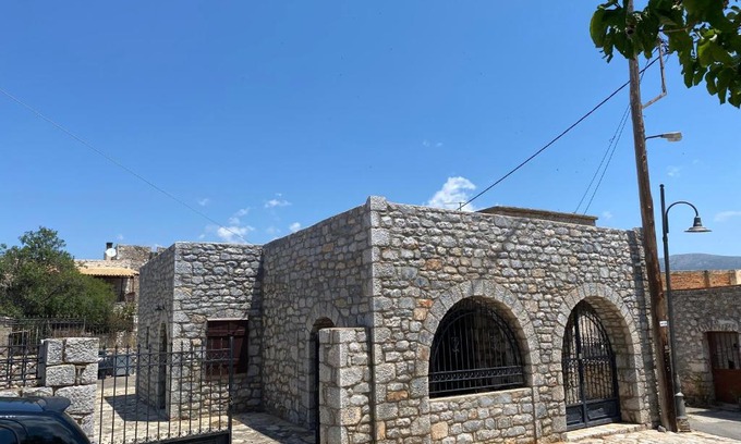 Pagkia Casa | Mani Spot in Stavri