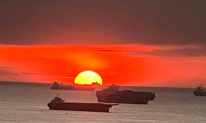 Ermita Condominio | Manila Bayscape Best location for sunsets, USA embassy,universities, hospitals.