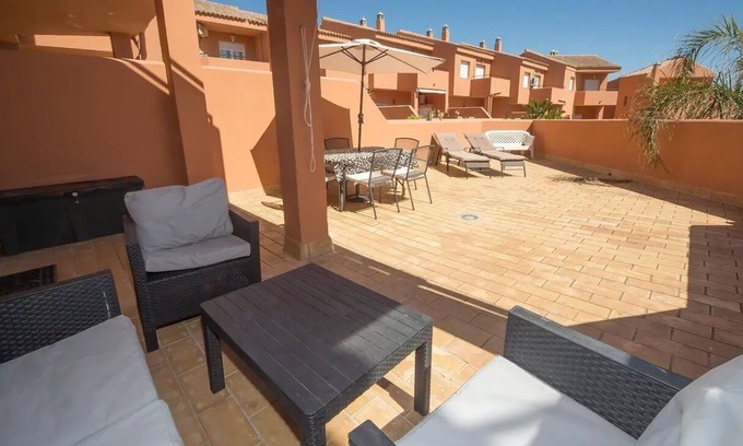 Puerto de la Duquesa Apartamento | Manilva Beach Beautiful 3 bedrooms, apartment ideal for families & golfers