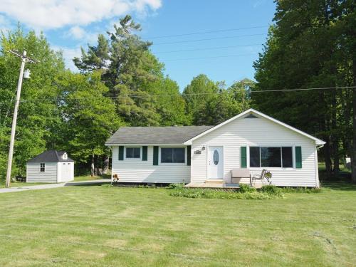 Kalkaska Casa | Manist-easy - Lakefront With Dock And Kayaks!