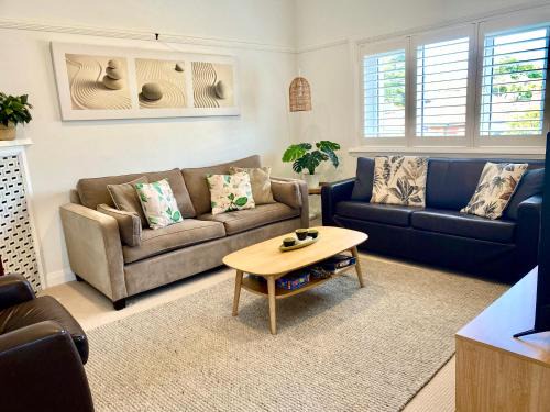 Manly Apartamento | Manly Beach Retreat with free onsite parking