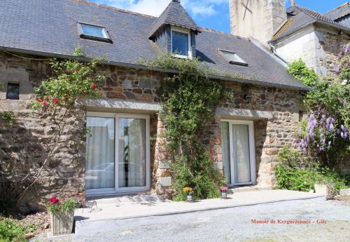 Saint-Clet Casa | Manoir de Kerguezennec Holiday Home