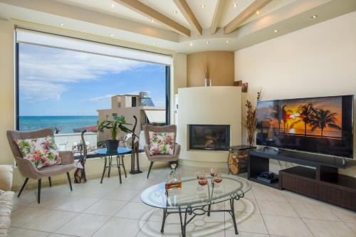 Agia Marina Apartamento | Manolia Dream Apartment 3-bedrooms 30m to the beach