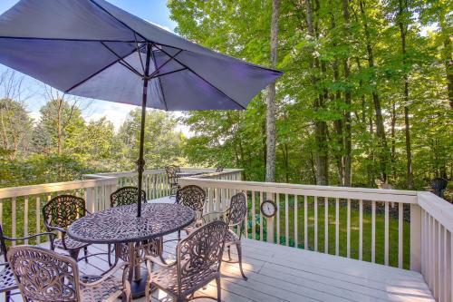 Cedar Casa | Manor Green Cedar Home with Fire Pit, 3 Mi to Lake!