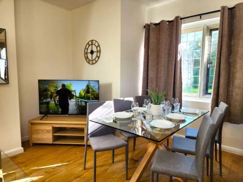 Kidlington Apartamento | Manor House, Modern 2-Bedroom Apartment, Parking, WiFi, Central Location