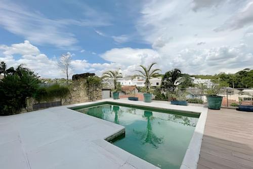 Cotia Casa | Mansão com Piscina | Conforto e Exclusividade