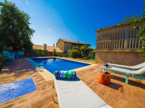 Cerdedo Casa | Mansion in Cerdedo with Private Pool and Garden