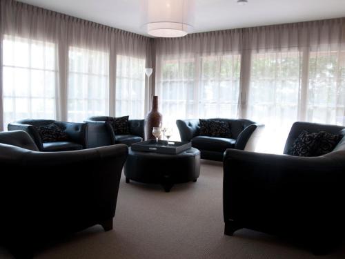 Nijensleek Casa | Mansion in Nijensleek with Sauna & Garden
