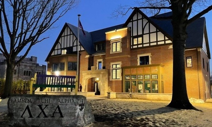 Indianapolis Casa | Mansion on Butler University Campus