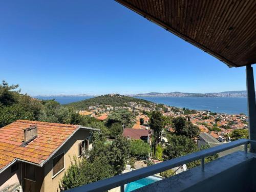 Adalar Casa | Manzaraada Tepe