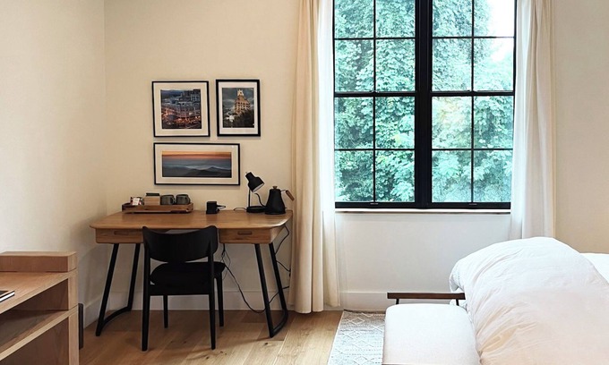 Hendersonville Cama Y Desayuno | Maple King - Allora Bed-and-Breakfast Downtown Hendersonville