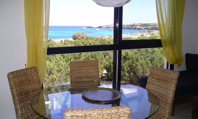 Es Pujols Apartamento | ES PUJOLS HERMOSO APARTAMENTO CON VISTAS AL MAR