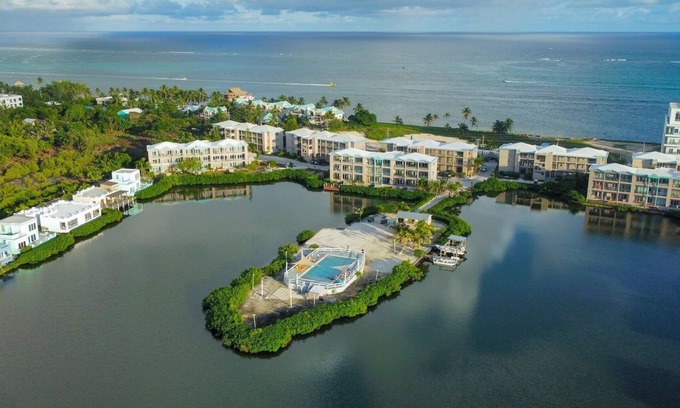 San Pedro Condominio | Mara Laguna Condo San Pedro Belize