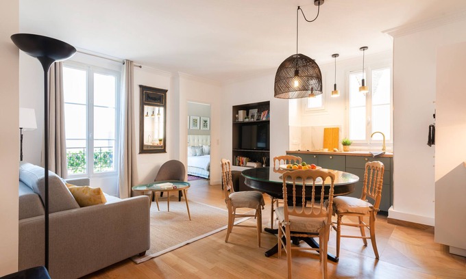 4th Arrondissement Apartamento | 100% legal Marais 2BR / 2BA con aire acondicionado, hasta 6 huéspedes