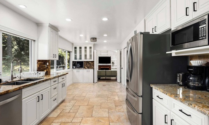 Cupertino Casa | @ Marbella Lane - Stylish & Trendy Designer Home