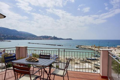 San Terenzo Apartamento | MaRea