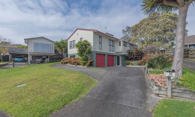 Bucklands Beach Casa | Marendellas Escape - Bucklands Beach Holiday Home